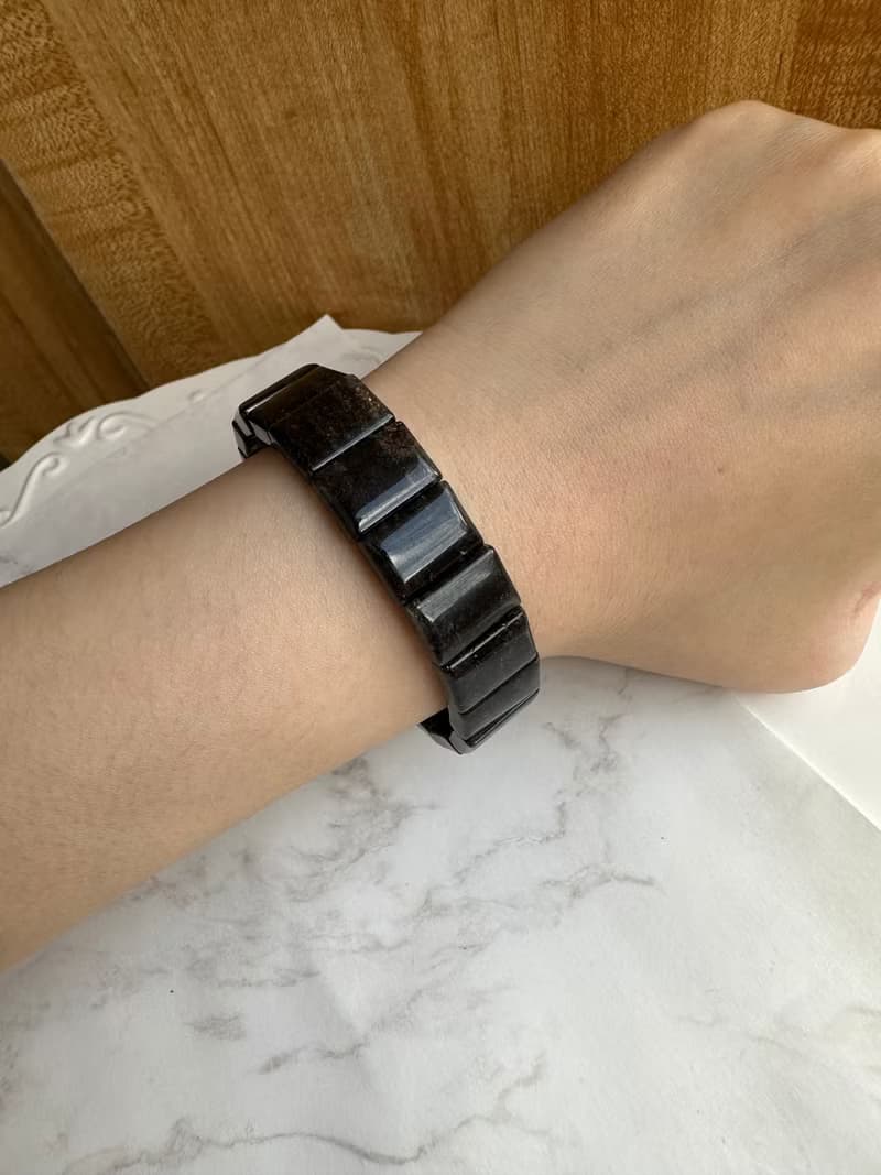 心忱- 黑髮晶手排