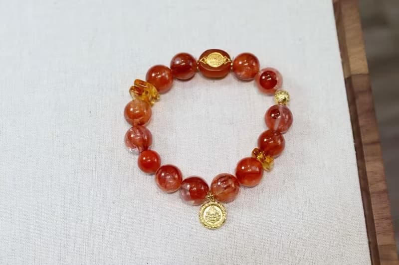 天然紅膠花手鏈13mm 招財黃財神紅膠花手鏈新年新氣象氛圍感拉滿