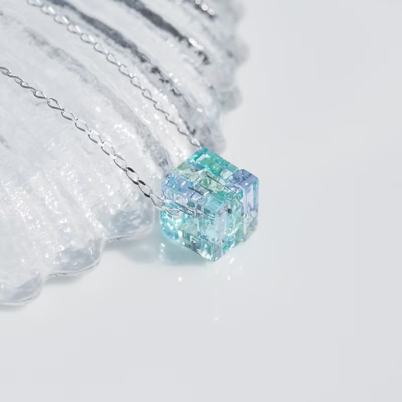 【Special】立方体ガラス(キューブ【ミニ】【舞】)シルバー925チェーンネックレス(アジャスター付属)【受注制作】