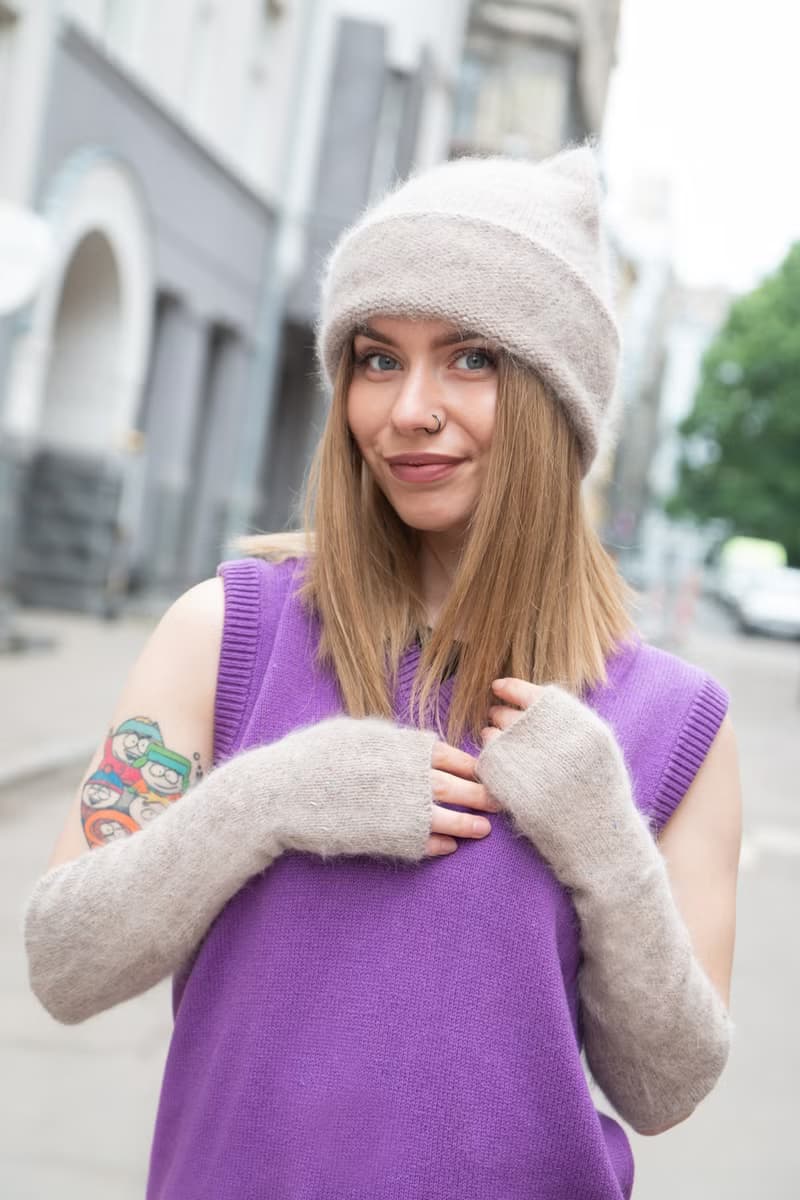 Angora beige fingerless gloves