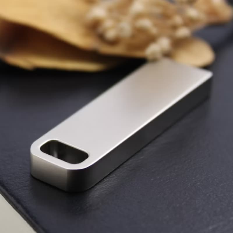 【新年禮物】Moins est plus USB 慕伊帕金屬隨身碟-64GB
