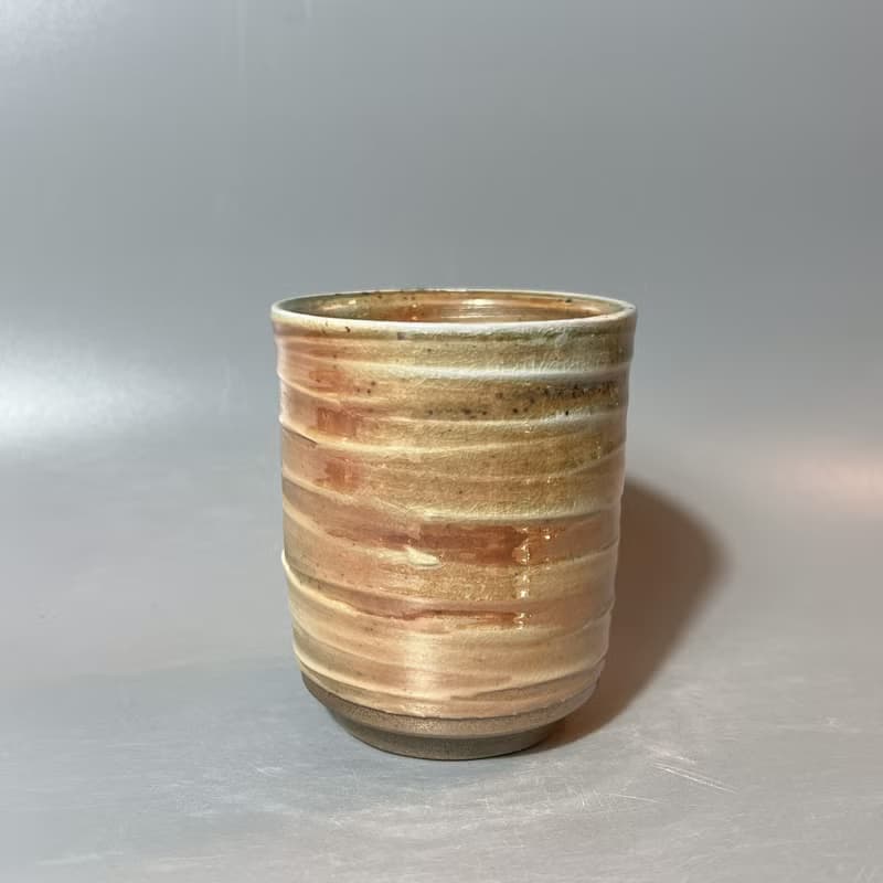 柴燒粉引手握杯 / 小平凡手作