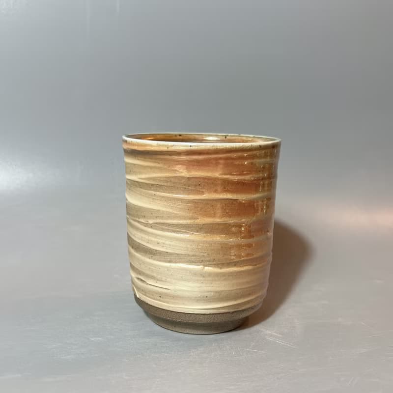 柴燒粉引手握杯 / 小平凡手作