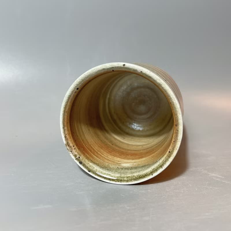 柴燒粉引手握杯 / 小平凡手作