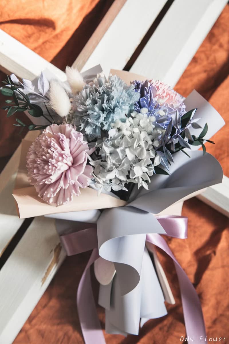 康乃馨花束/母親節花束/母親節禮物/永生花束/不凋花束/畢業花束