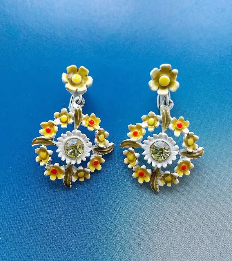 Vintage Jewelry 西洋古董飾品 垂墜 漾黃 琺瑯小花 夾式耳環