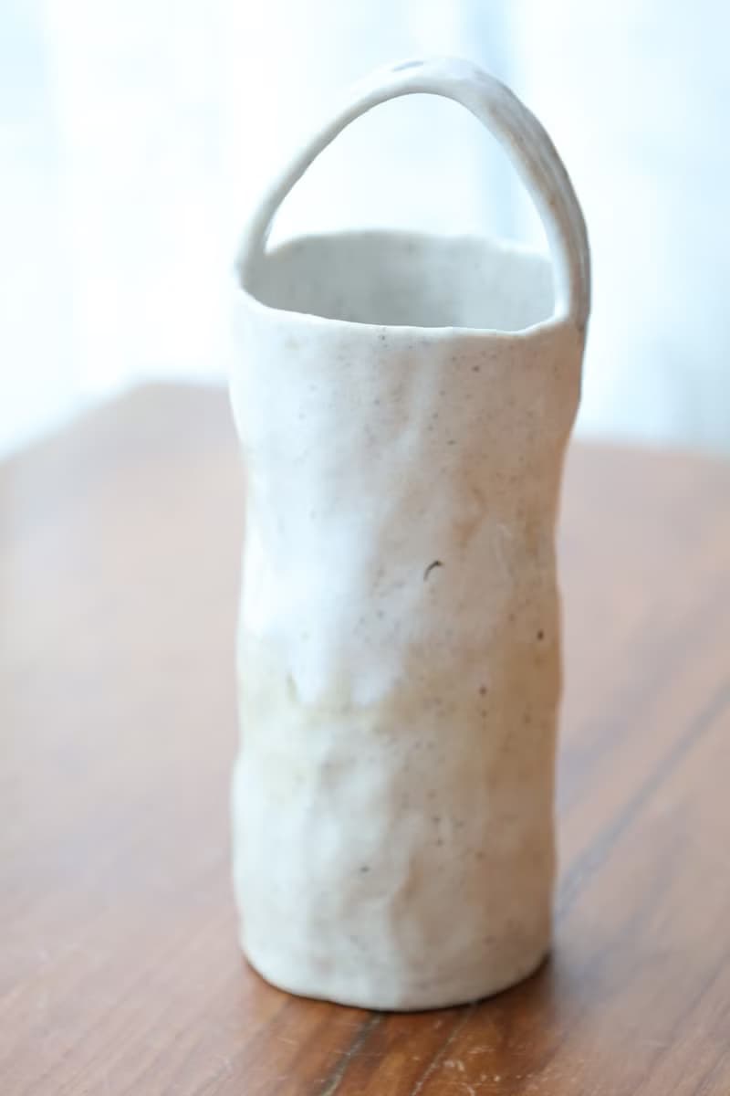 【聖誕節禮物】美國進口陶土白色系點點手捏提把花器侘寂陶藝藝術