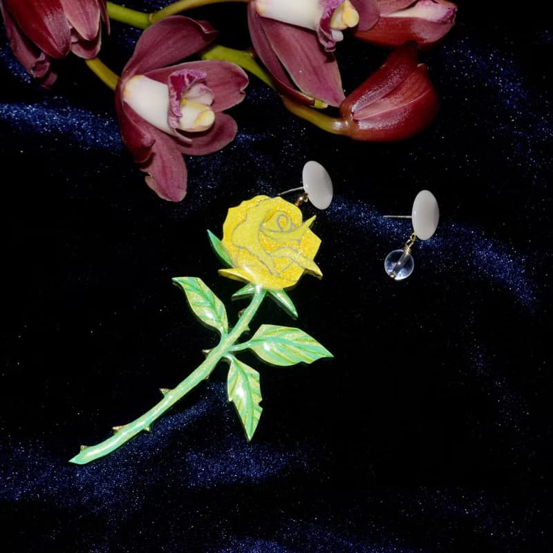 花的姿態 黃玫瑰不對稱設計花朵耳飾耳環耳夾 手繪木製 獨立設計