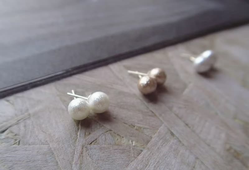 閃耀珍珠 特殊色耳環 8mm
