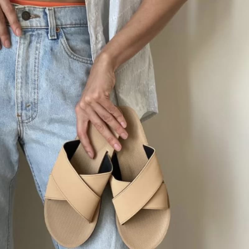 indosole CROSS 環保拖鞋 沙漠棕 女