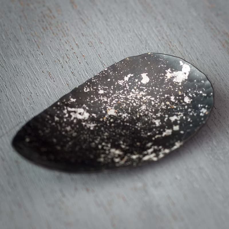 黒染めの純銅製・銀箔ちらしの茶さじ- Tea Scoop - KOTO TEA