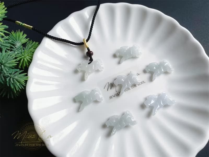 天然緬甸玉 翡翠 種水好 手工雕 馬 事業有成 項鍊 禮物 馬