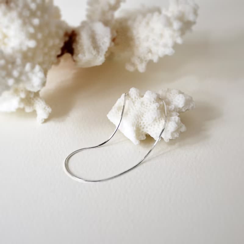 簡約幼銀編織蛇骨925銀手鍊 // Tiny Sterling Silver Bracelet