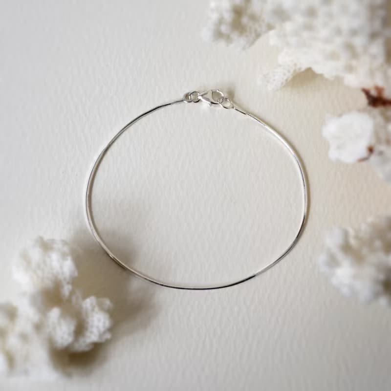 簡約幼銀編織蛇骨925銀手鍊 // Tiny Sterling Silver Bracelet