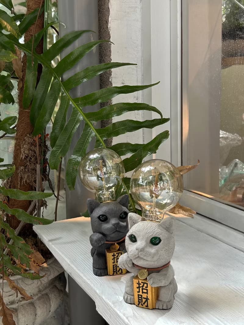 曙MUSE 項圈招財貓水泥桌燈
