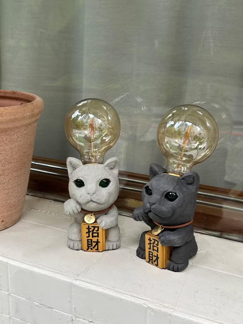 曙MUSE 項圈招財貓水泥桌燈
