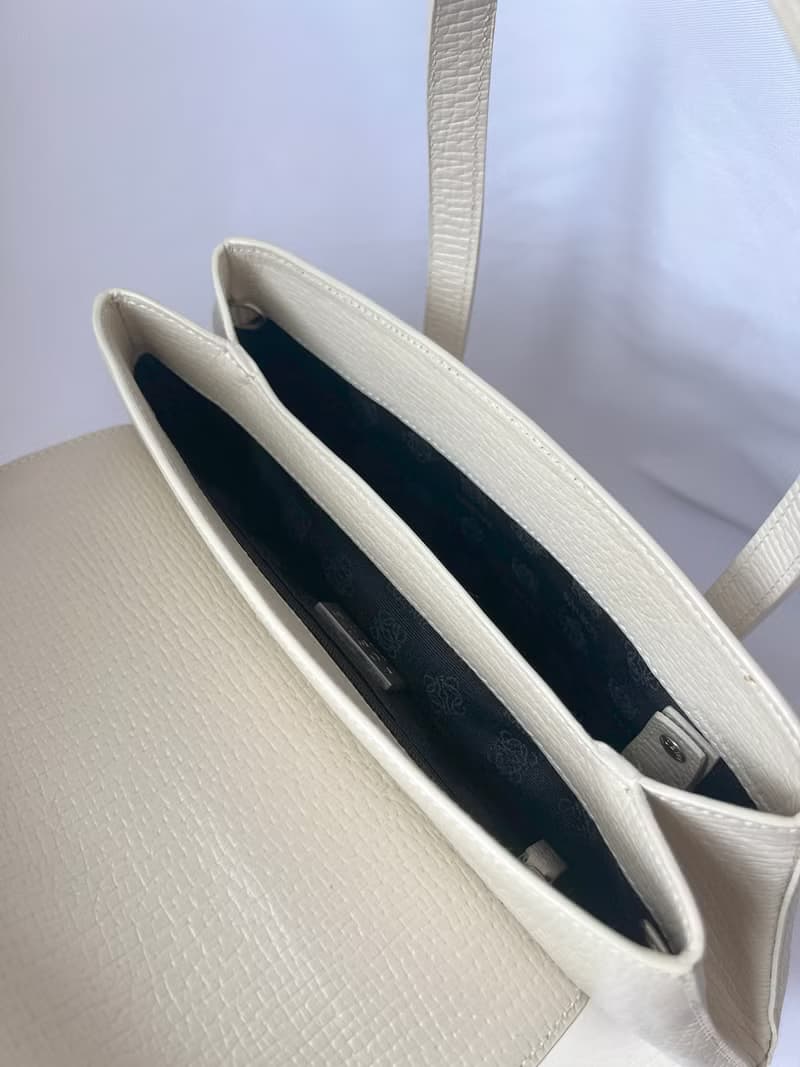 Loewe罕有絕版米白色皮革肩背帶手提手環斜背包 日本中古vintage