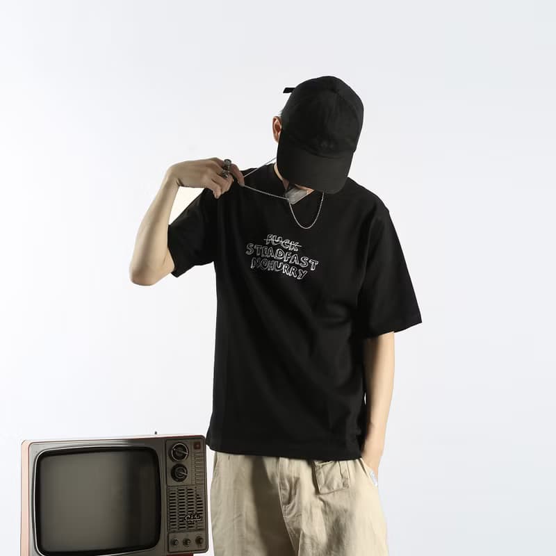 RLRM|惡搞圖案主題-字母印花-寬松情侶T-SHIRT黑白色男女可穿純棉