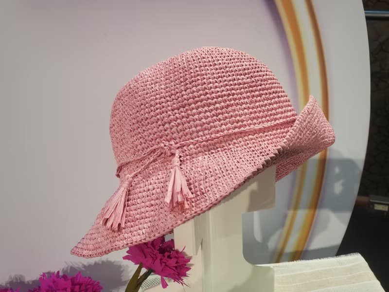 夏日遮陽帽粉紅色婦女帽拉菲亞草帽勾針鉤針手工編織活動流蘇繩