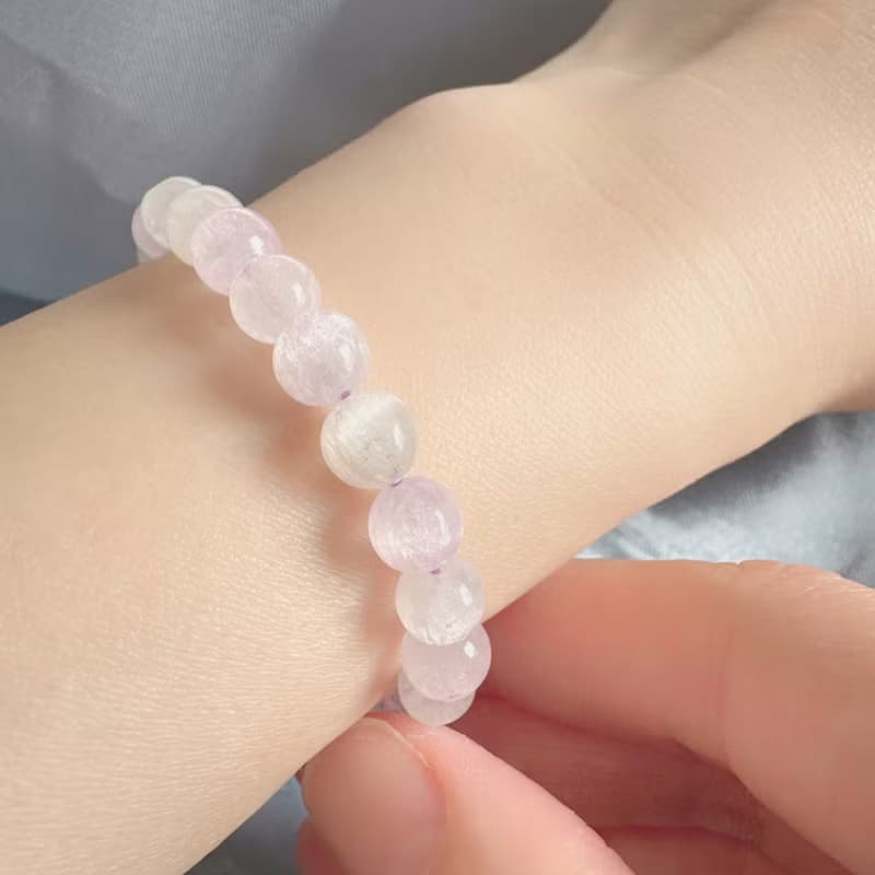 一圖一物│#477 6.5mm 冰透拉絲貓眼紫鋰輝水晶手鍊 愛情開運水晶