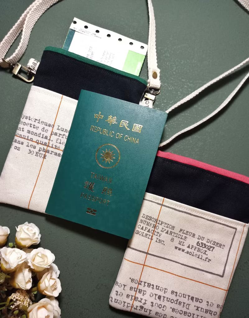 手工製-斜背/側背/手拿雙層護照包/護照袋/護照套/帆布配色(旅行)