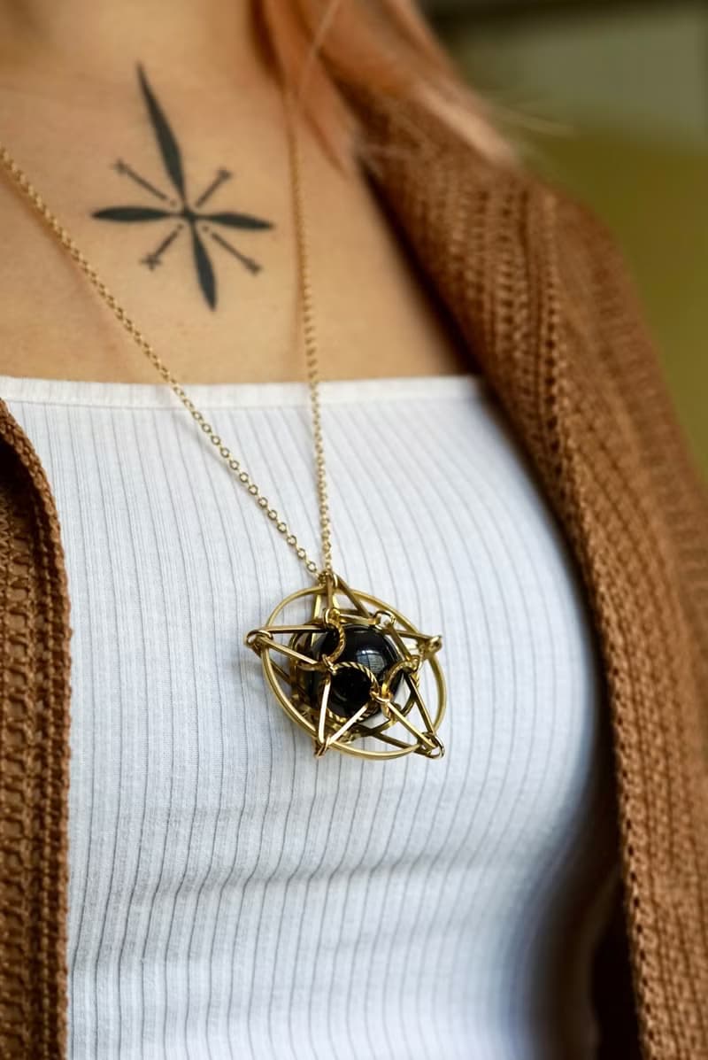 The Star • 藍砂石 星星項鍊 頸鏈 黃銅 紀念日 情人節禮物