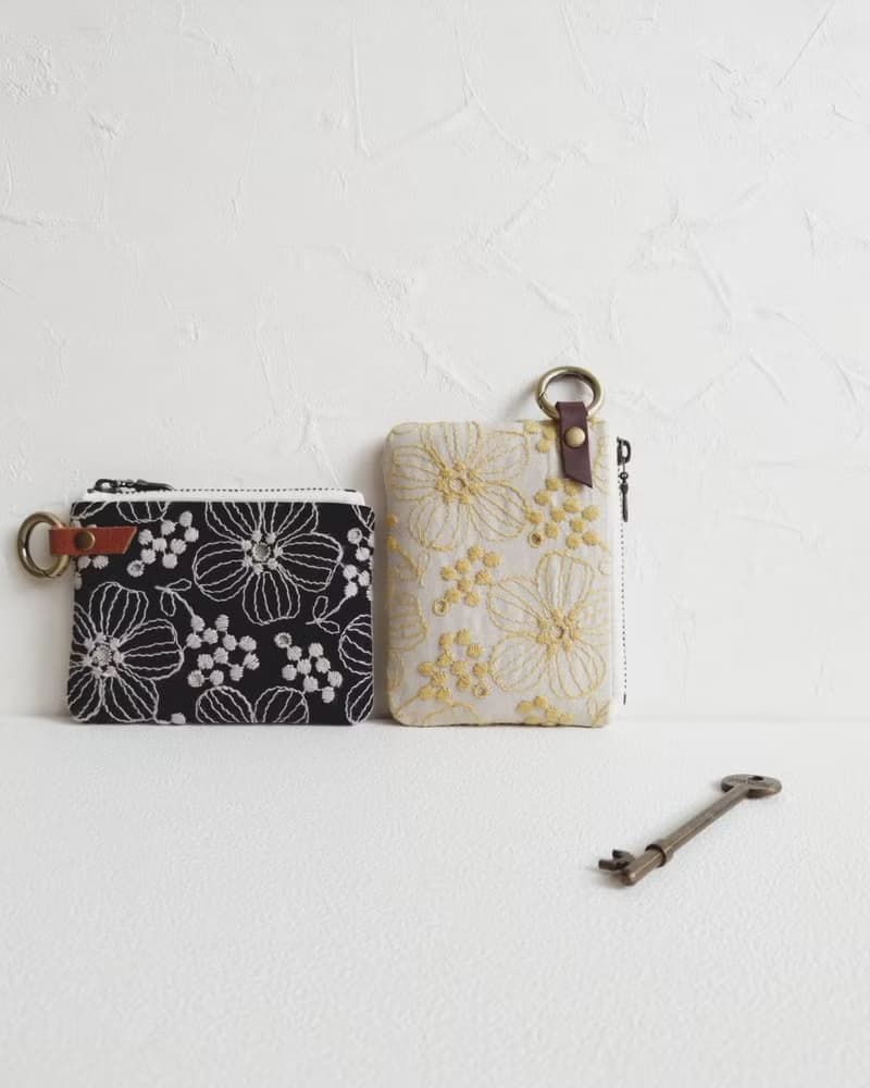 【FQ10/方塊小錢包】日本刺繡 五瓣扶桑 黃 黑 日本帆布 法國布