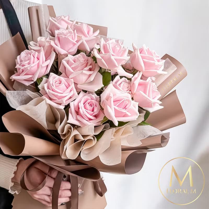 摩卡慕斯玫瑰鮮花花束