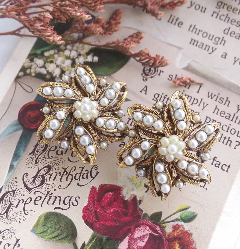 Vintage Jewelry 西洋古董飾品 FLORENZA 星花仿珠 夾式耳環