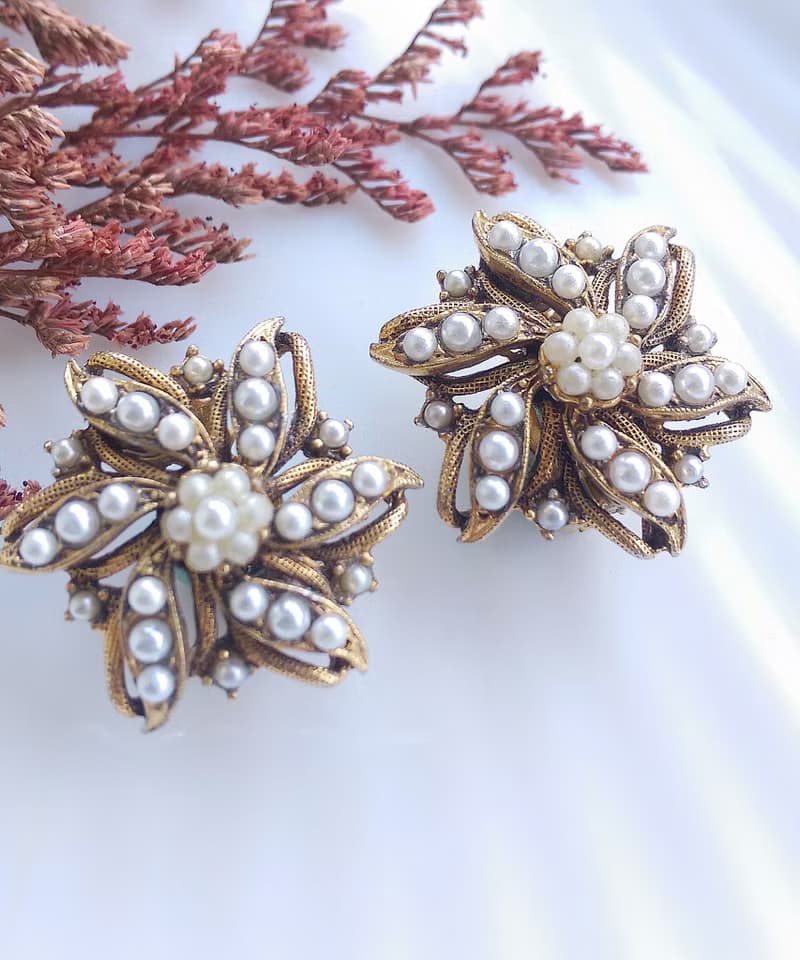 Vintage Jewelry 西洋古董飾品 FLORENZA 星花仿珠 夾式耳環