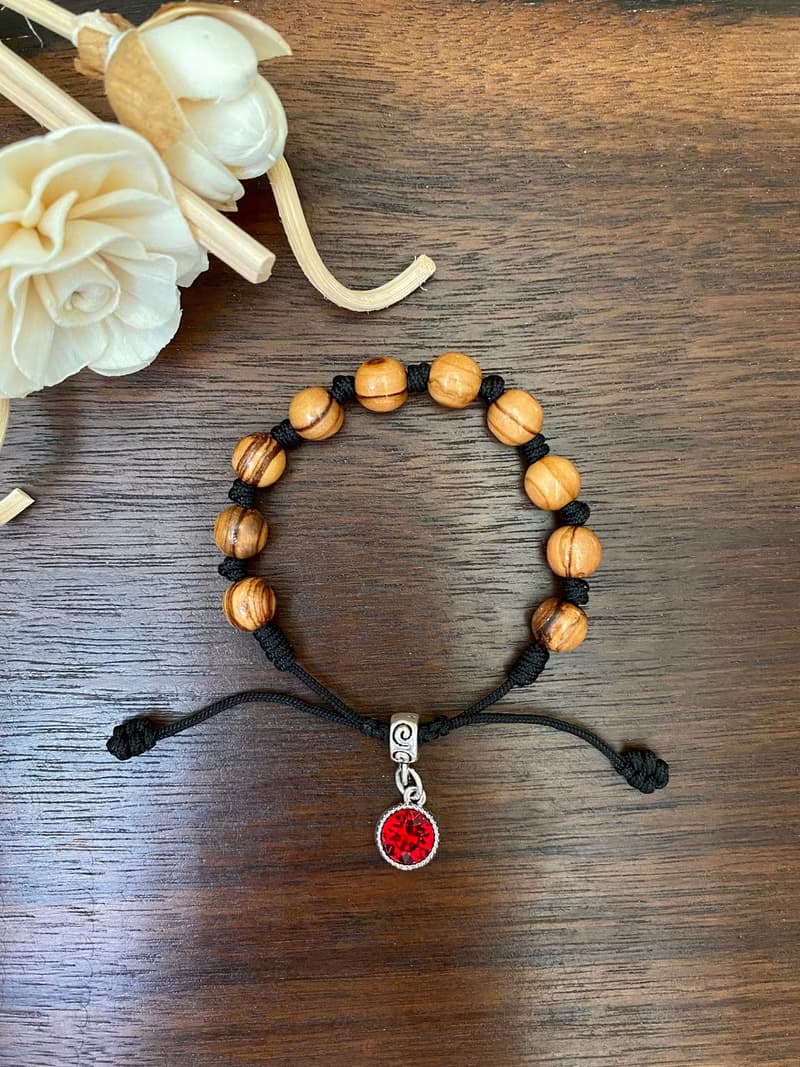 一月 生日石 施華洛世奇水晶手鍊 橄欖木珠 幸運石 8250898-1