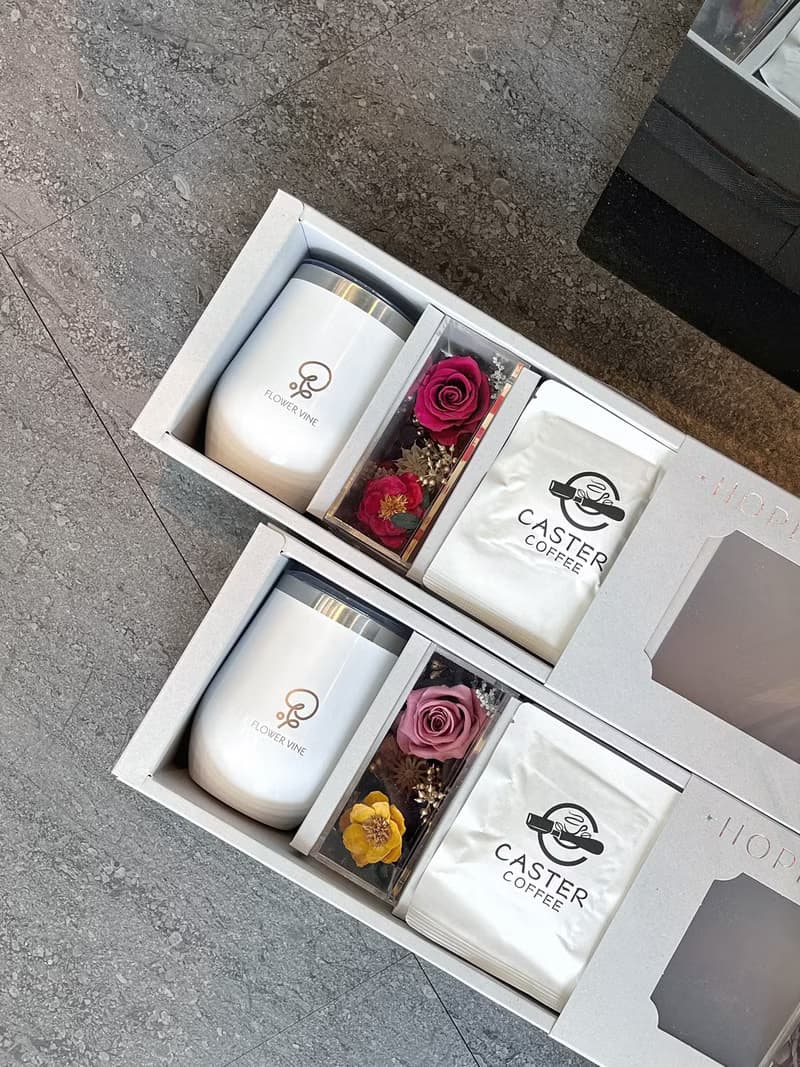 芳香歲月新年禮盒 咖啡掛耳包 永生花擺件 360cc保溫蛋杯