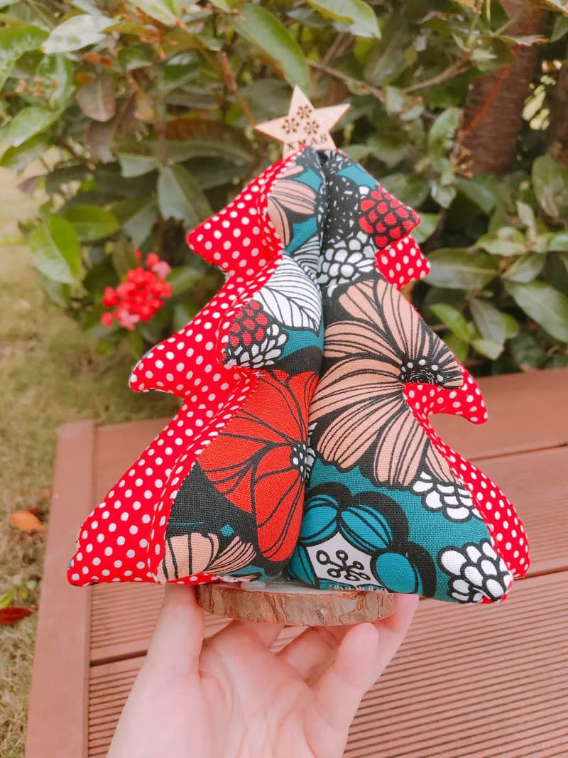 聖誕樹/布作聖誕樹/布製聖誕樹-大紅花朵