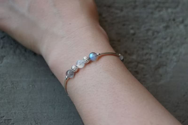 恬靜 - 月光石 拉長石 925純銀手鍊