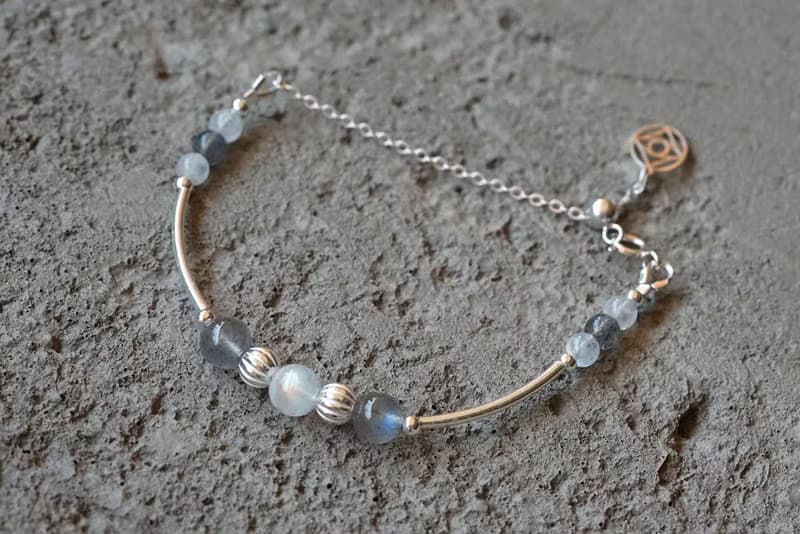 恬靜 - 月光石 拉長石 925純銀手鍊