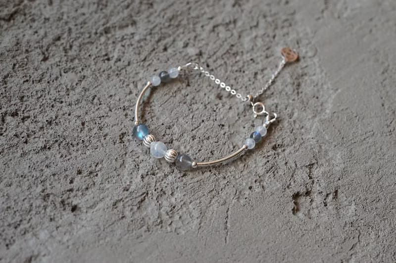 恬靜 - 月光石 拉長石 925純銀手鍊