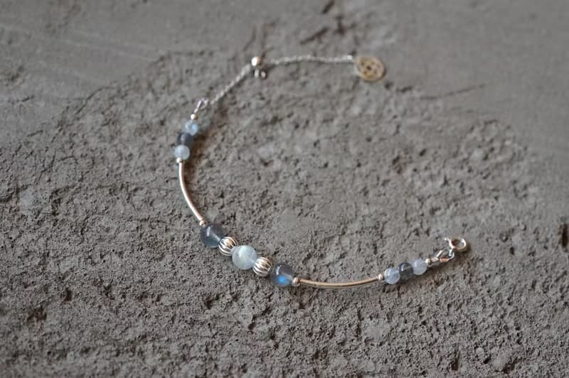 恬靜 - 月光石 拉長石 925純銀手鍊