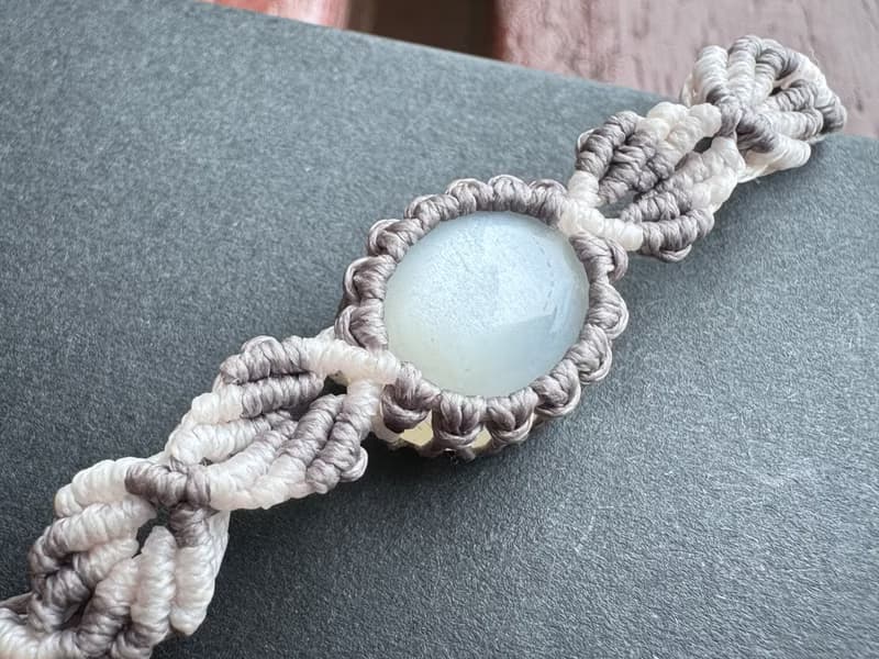 230644 Macrame 南美蠟線 奶油月亮石 手鍊
