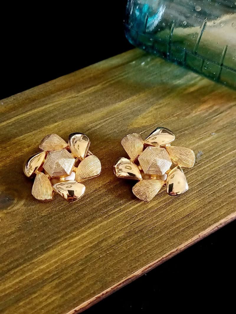 vintage jewelry SARAH COV經典金色花卉 夾式耳環