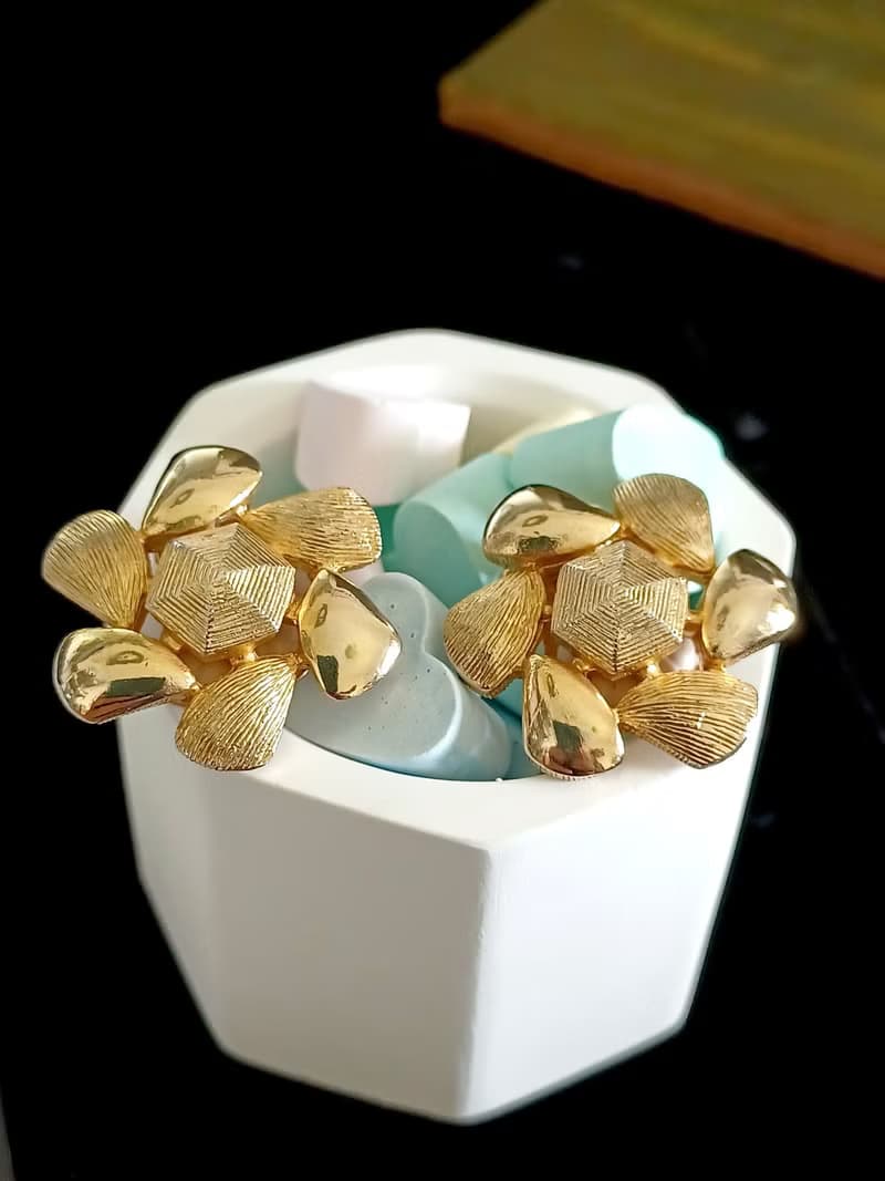 vintage jewelry SARAH COV經典金色花卉 夾式耳環