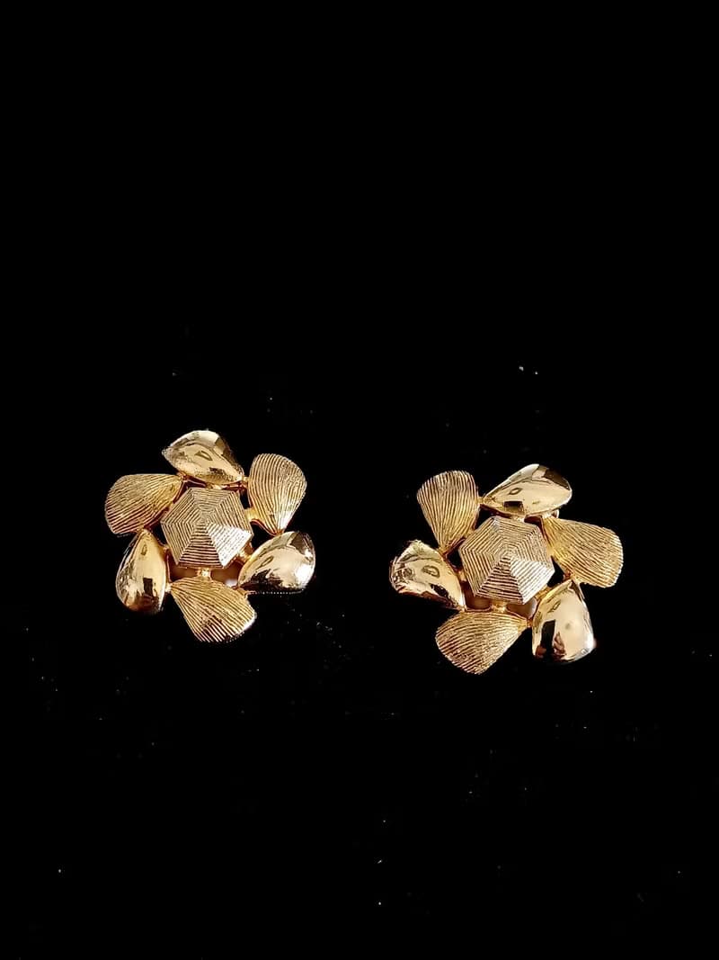 vintage jewelry SARAH COV經典金色花卉 夾式耳環