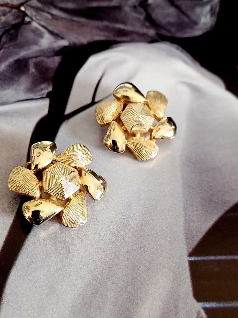 vintage jewelry SARAH COV經典金色花卉 夾式耳環