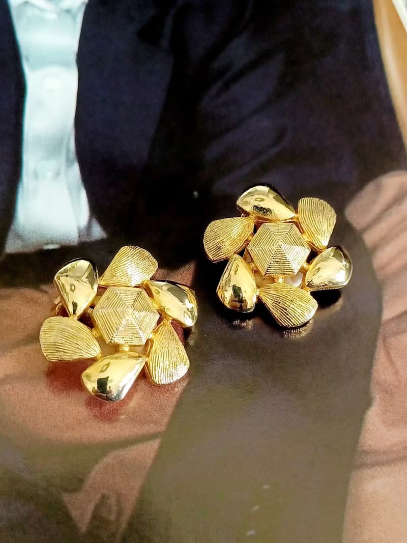 vintage jewelry SARAH COV經典金色花卉 夾式耳環