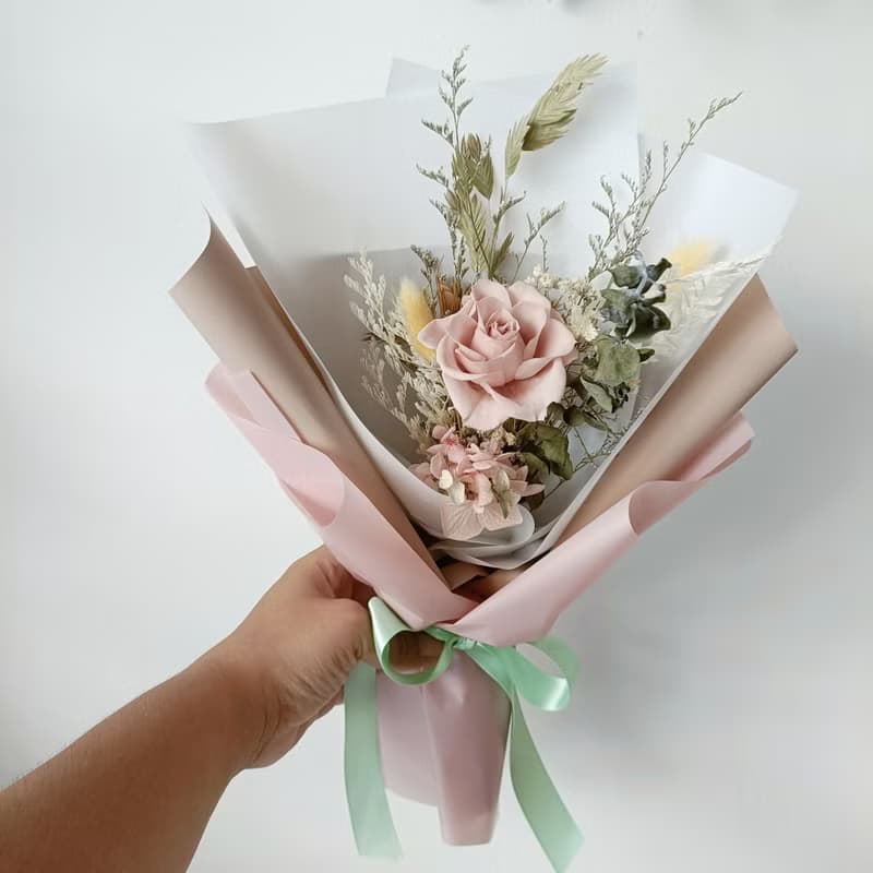 永生向日葵太陽花玫瑰滿天星花束 求婚結婚捧花外拍生日畢業禮物a