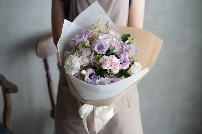 浪漫優雅淺紫色花束_鮮花