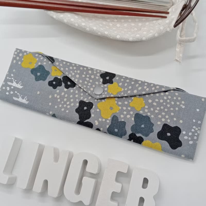 //銀色狐狸// 餐具包/刷具包/文具筆袋