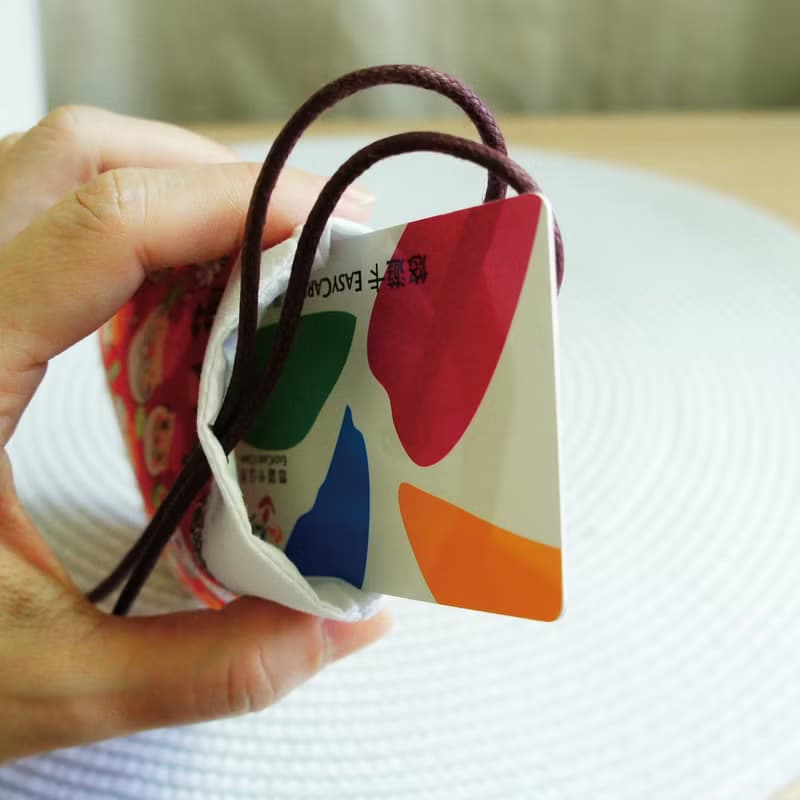 Lovely日本布【拼接聖誕手套皮繩項鍊卡套、紅】悠遊卡、門禁卡
