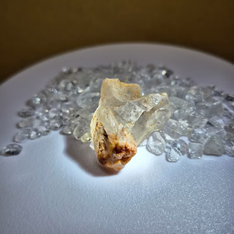 •愛心形紅泥骸骨水晶• 水晶原礦 可作迷你聚寶盆 水晶盆栽