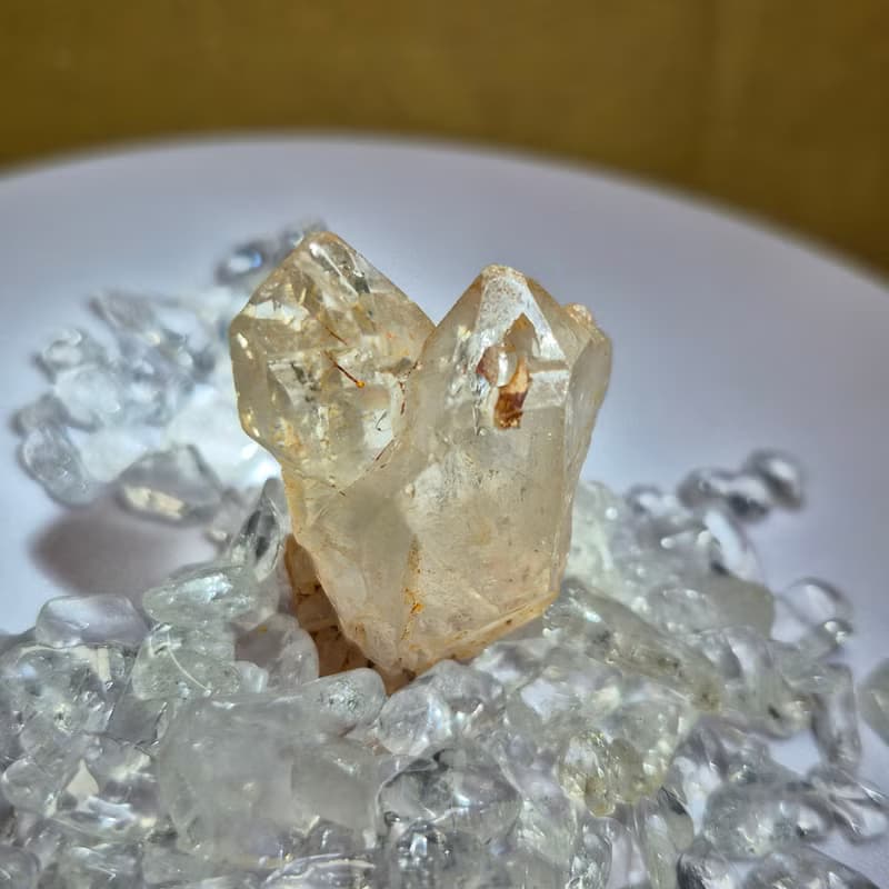 •愛心形紅泥骸骨水晶• 水晶原礦 可作迷你聚寶盆 水晶盆栽