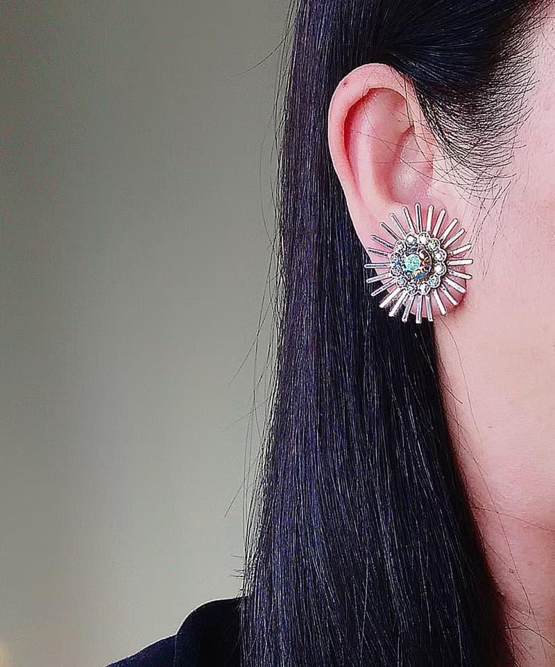 vintage jewelry  炫目火花極光萊茵 夾式耳環